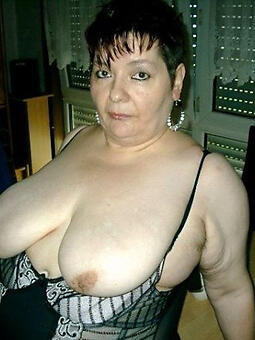 easy grown up mom titties pics