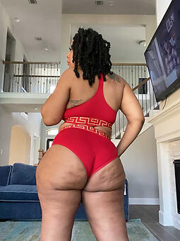 sexy ebony lady showing their way interior