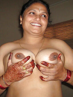 sexy naked indian mom free porn pics