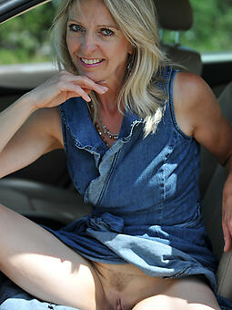 old lady upskirt pron hd