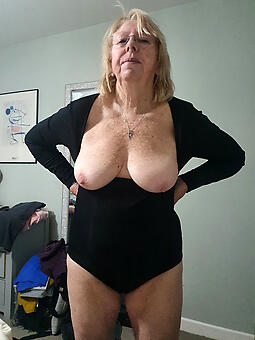 sexy divest ladies outdoors does divest shoots