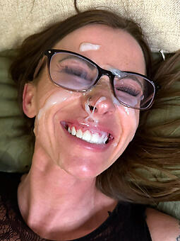 natural of age progenitrix cumshot photo