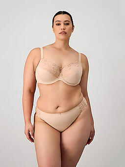 chap-fallen mature lady lingerie stripping